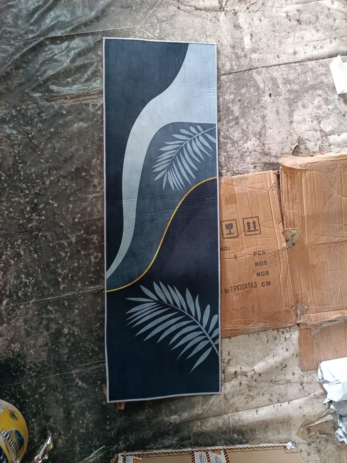 2 Pcs Kitchen Mat ( Random Color & Design)